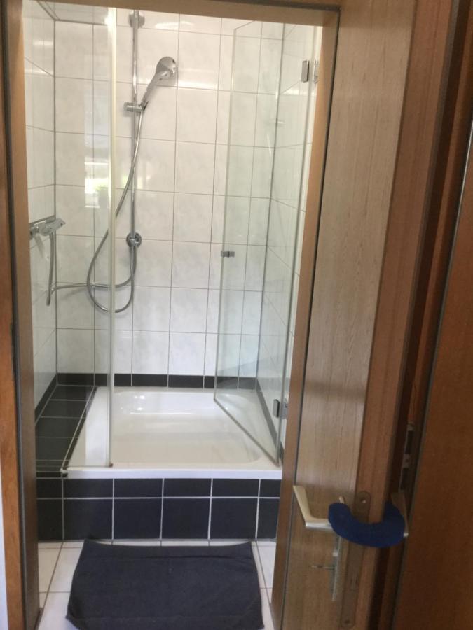 Ferienwohnung Schwarz Sersheim Buitenkant foto