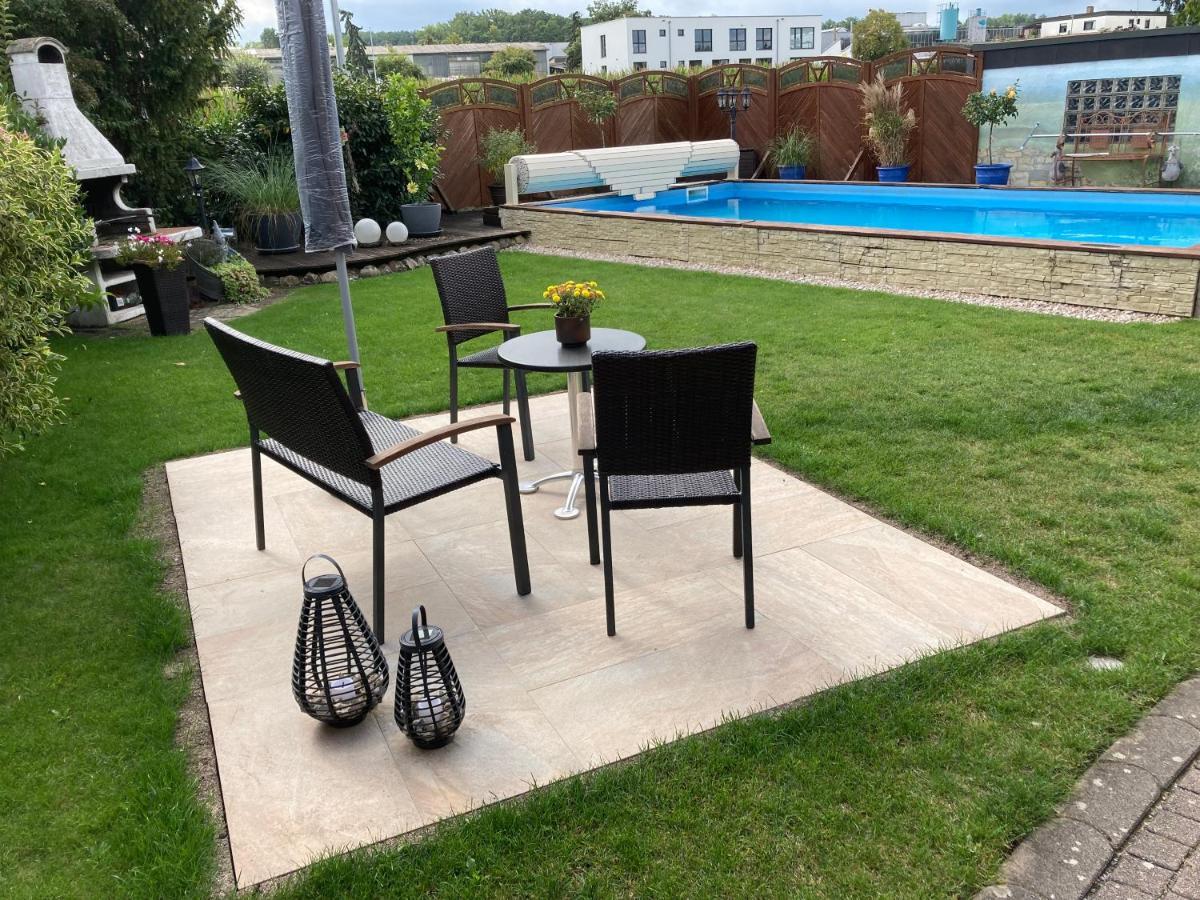 Ferienwohnung Schwarz Sersheim Buitenkant foto